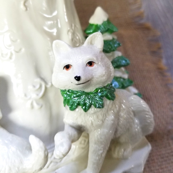 Musical Santa Claus ceramic table piece - Picture 6 of 13